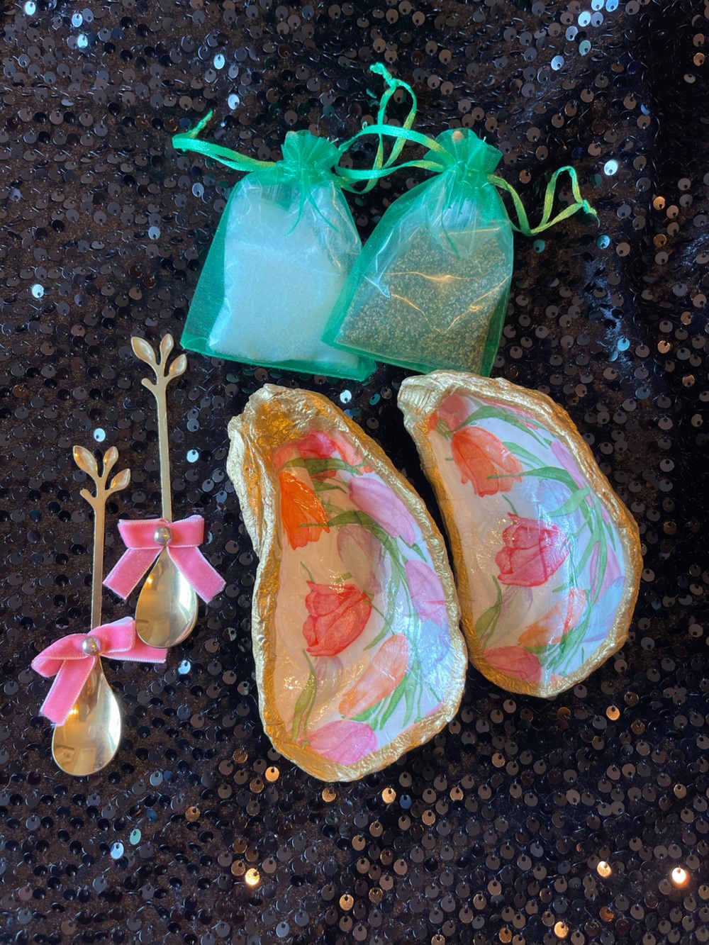 Watercolor Tulip Oyster Shell Pinch Pots